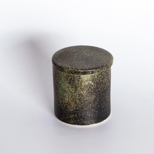 Beurrier à eau en grès, contient 70g de beurre